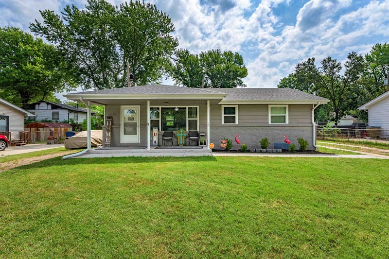 6430 Longmont St, Park City, KS 67219