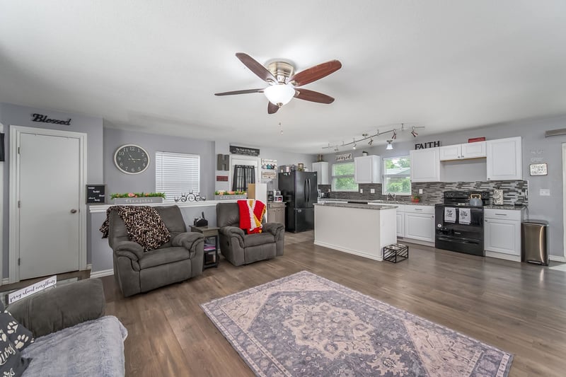 6430 Longmont St, Park City, KS 67219