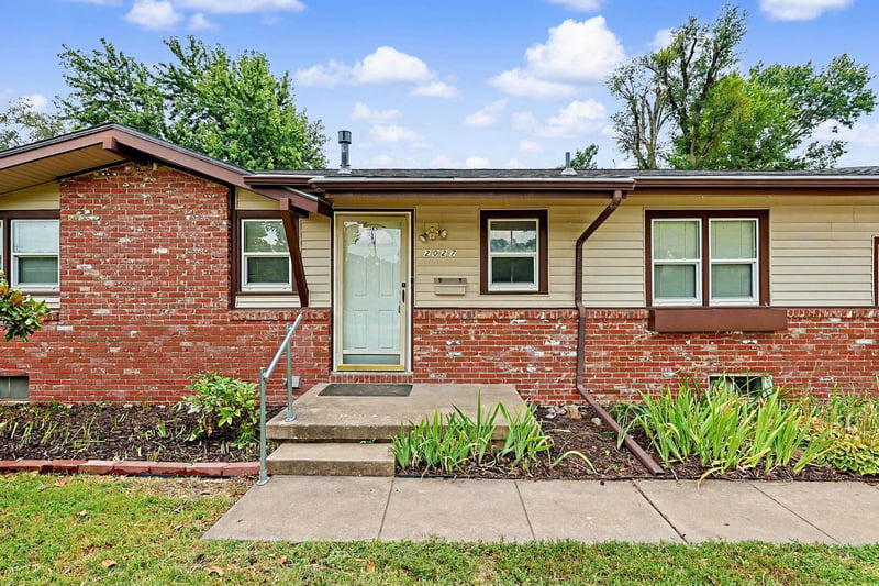 2027 Manhattan Dr, Wichita, KS 67204