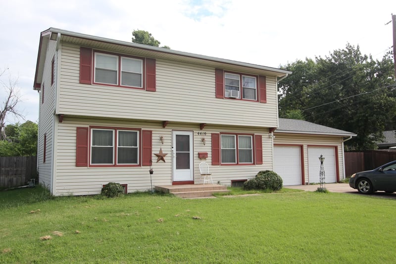 4410 25th St, Wichita, KS 67220