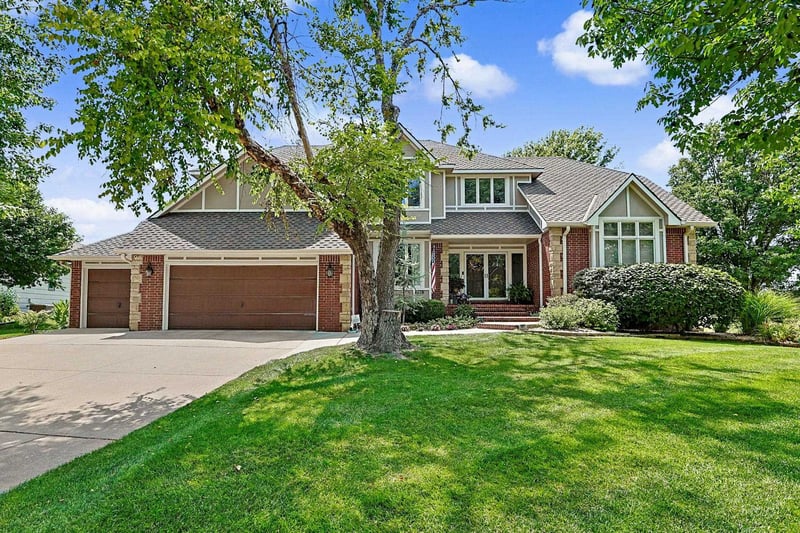 7716 Central Park St, Wichita, KS 67205