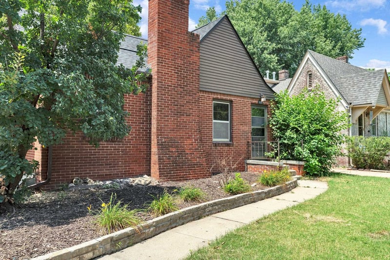633 Broadview , Wichita, KS 67218