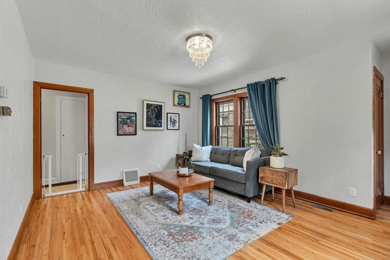 633 Broadview , Wichita, KS 67218