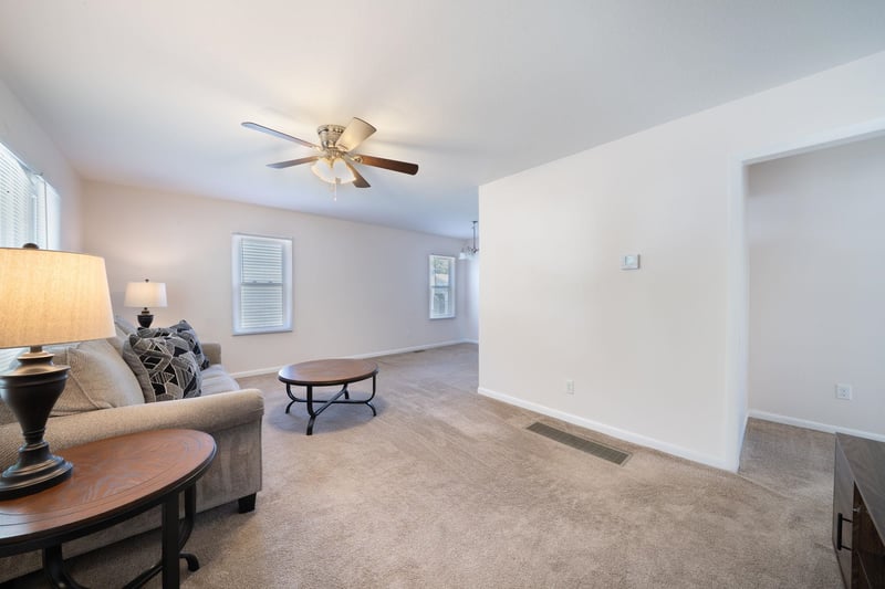 2260 Victoria St, Wichita, KS 67211