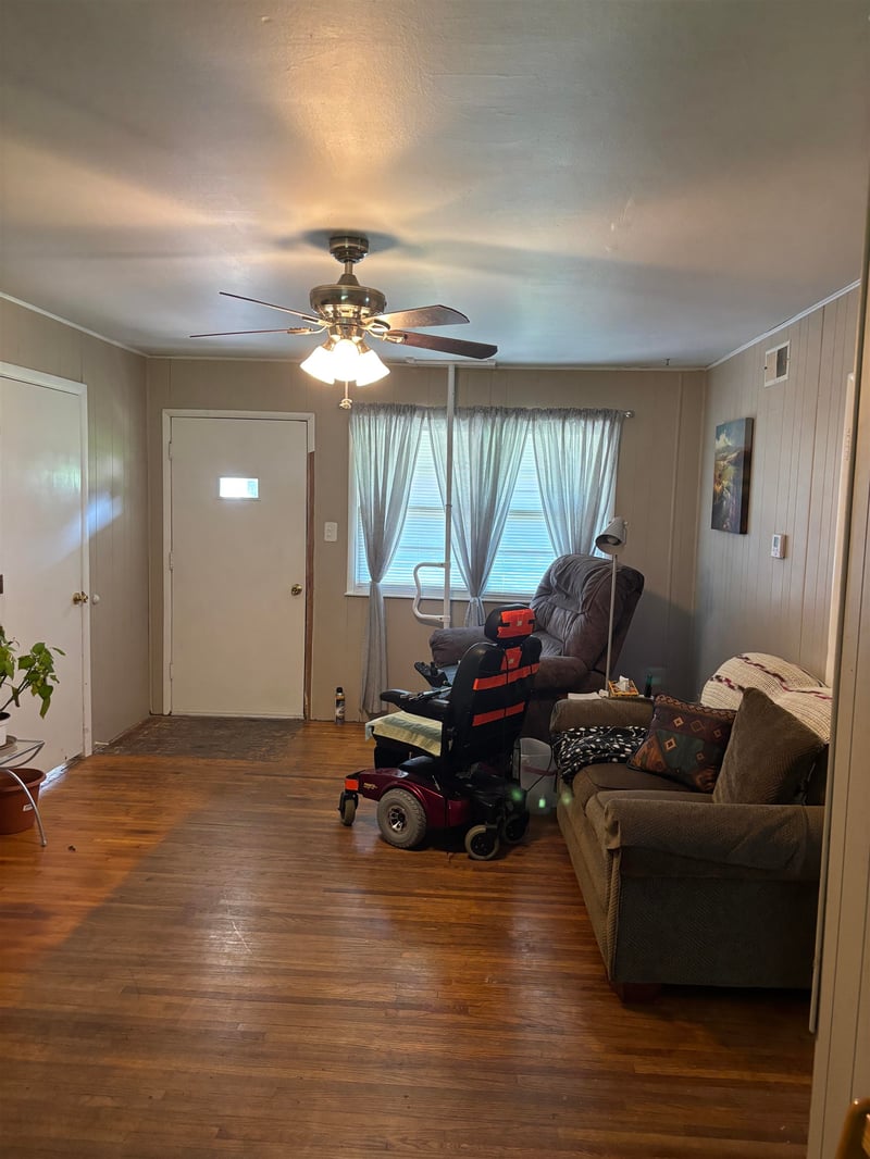 743 Charron Dr, El Dorado, KS 67042
