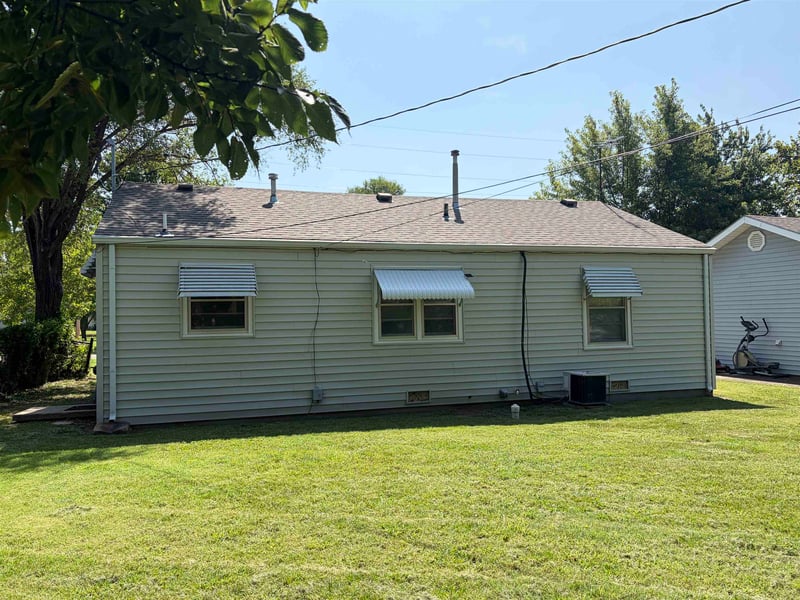 743 Charron Dr, El Dorado, KS 67042