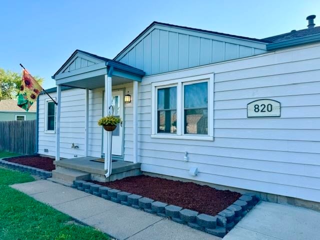 820 Seneca Ave, Salina, KS 67401