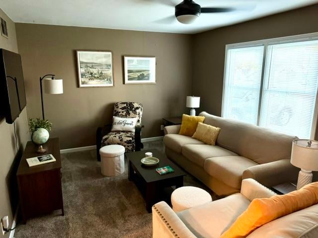 820 Seneca Ave, Salina, KS 67401