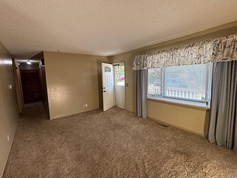528 7th , Haysville, KS 67060