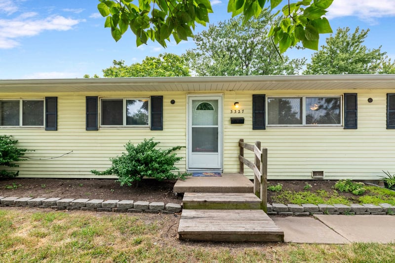 3327 All Hallows Ave, Wichita, KS 67217