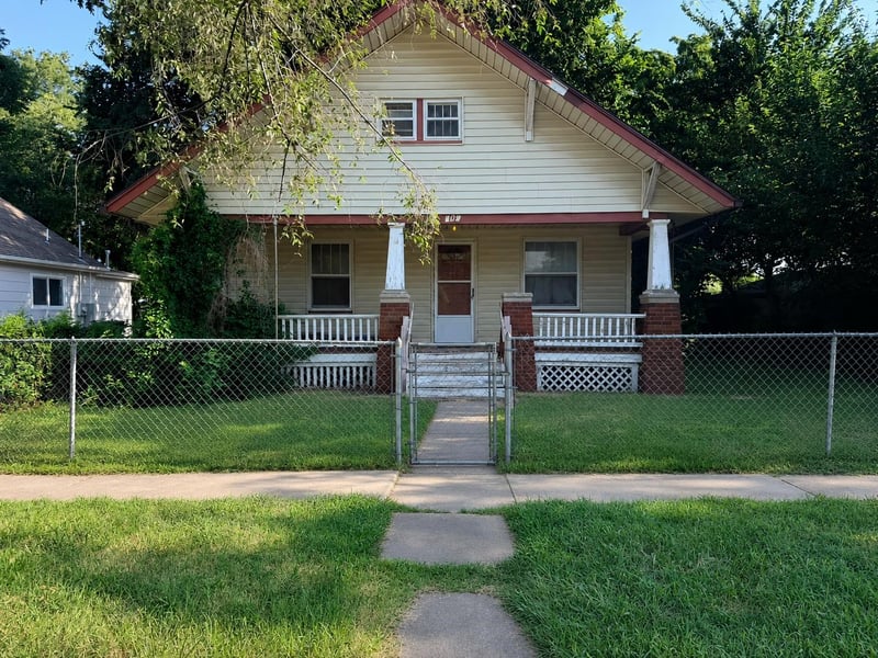 406 3rd St, Newton, KS 67114