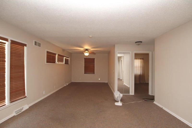 1113 27th , Wichita, KS 67204