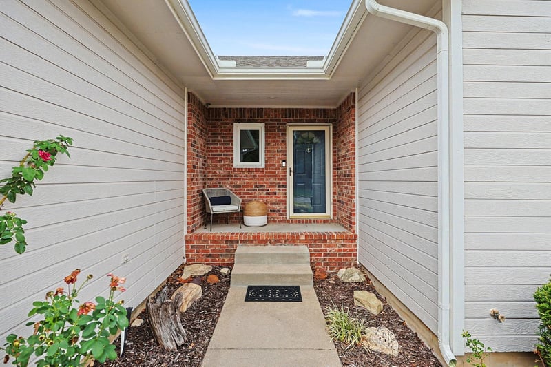 4260 Rushwood Ct, Bel Aire, KS 67226-1462