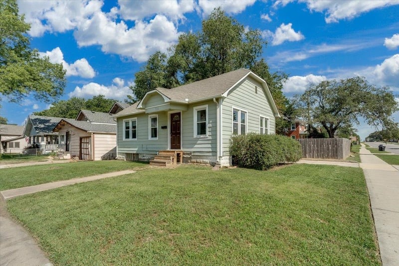 350 Clark Ave, Augusta, KS 67010