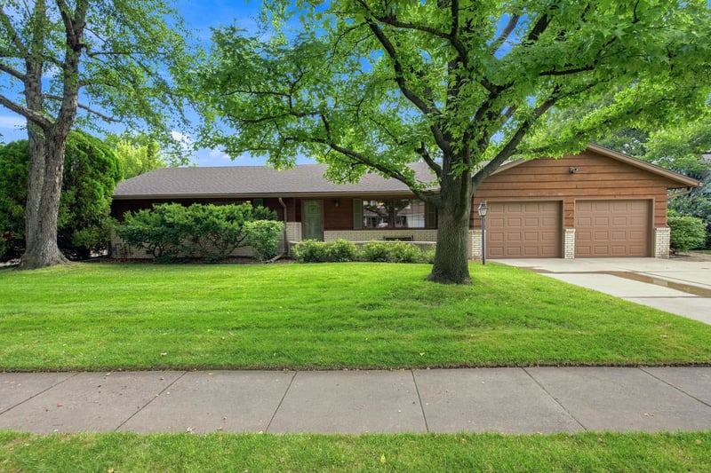 1613 N West Lynn, Wichita, KS 67212