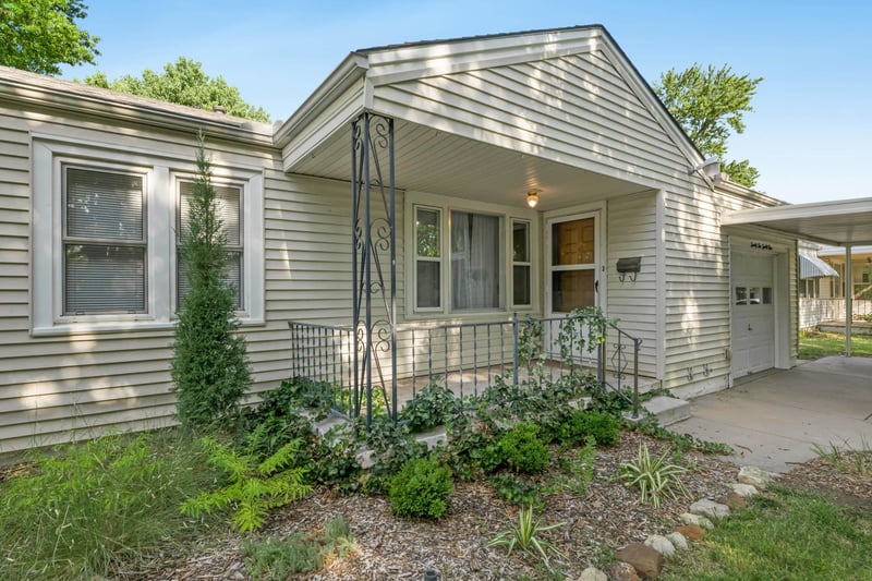 2221 Green , Wichita, KS 67211