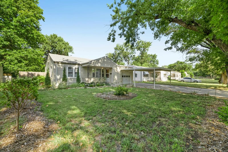 2221 Green , Wichita, KS 67211