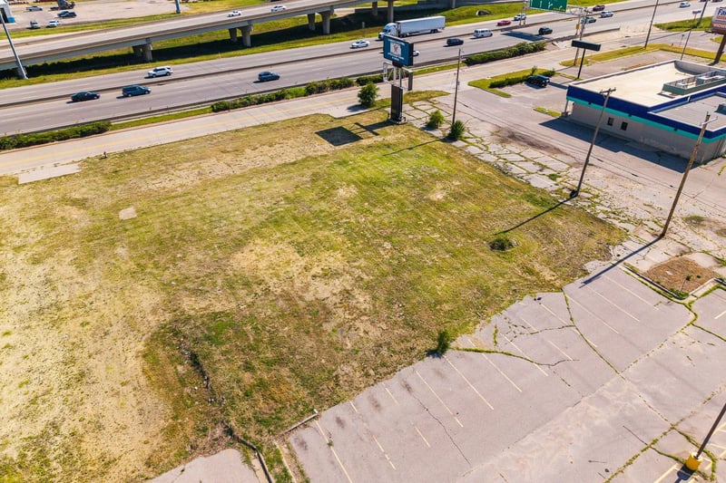 4702 Kellogg , Wichita, KS 67209