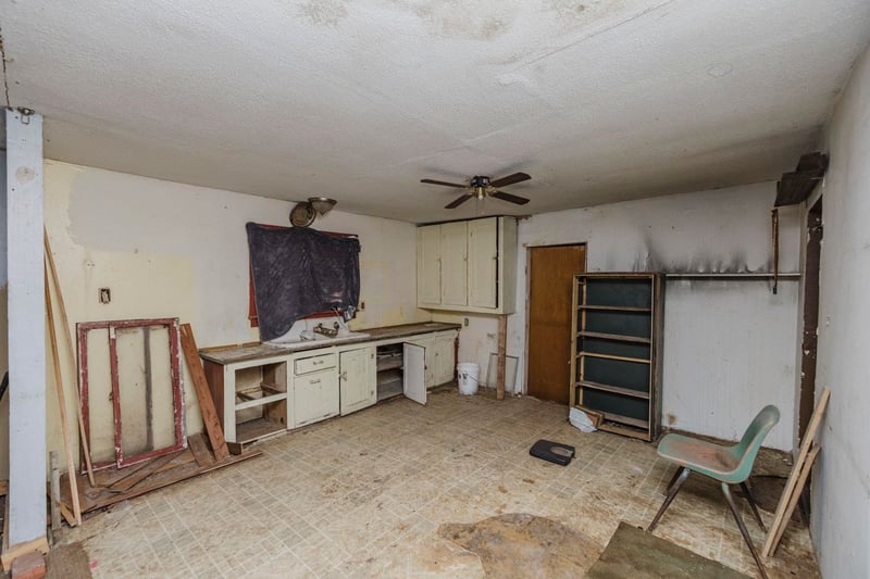 407 Price , Turon, KS 67583