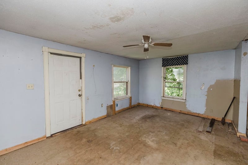 407 Price , Turon, KS 67583