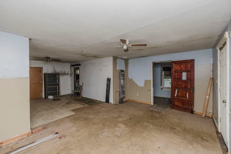 407 Price , Turon, KS 67583