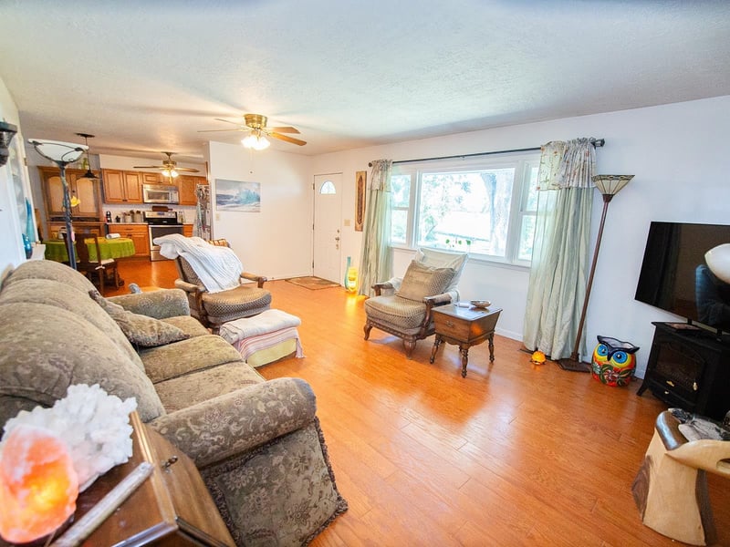 1461 Indigo , Hillsboro, KS 67063
