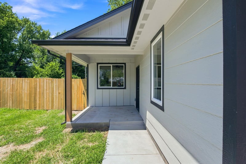 1427 Broadview St, Wichita, KS 67208