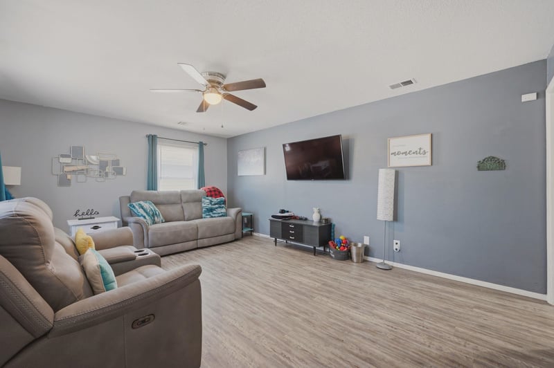 3305 31st , Wichita, KS 67217
