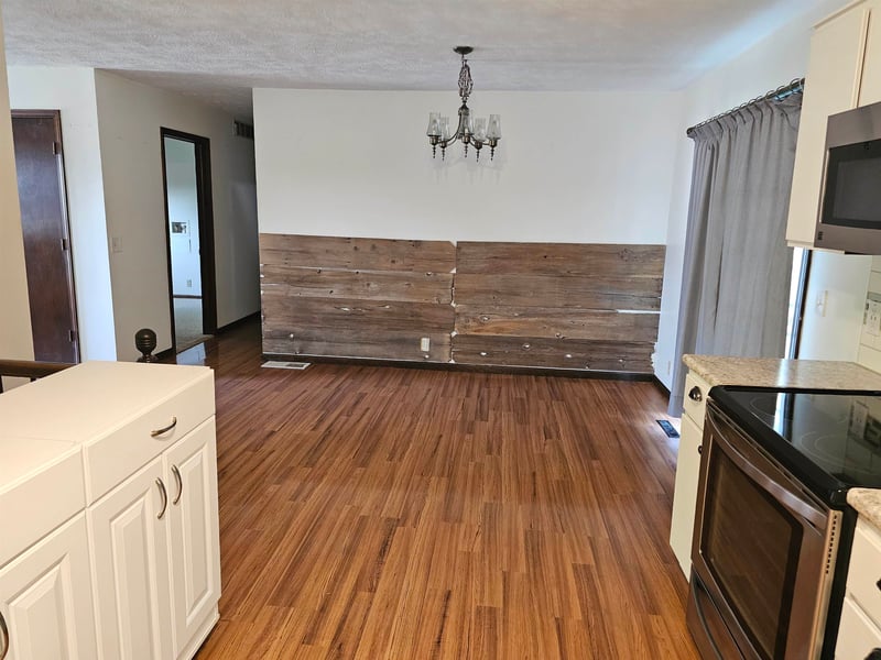 620 Scott Ave, Salina, KS 67401