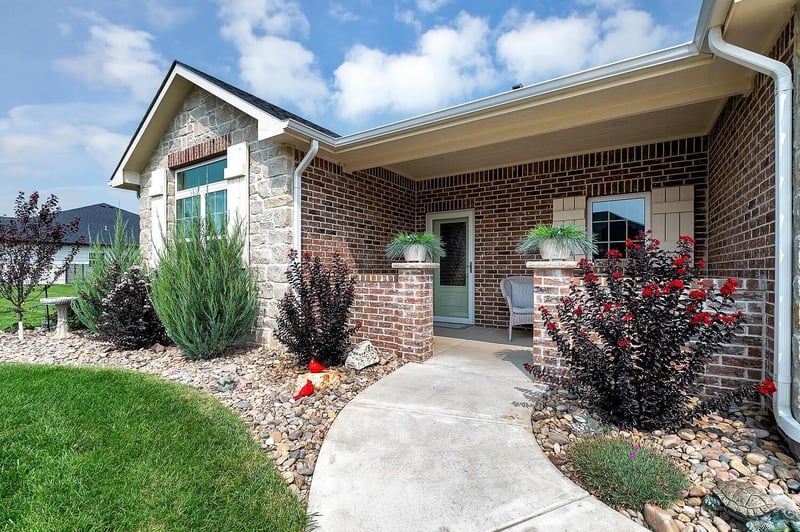 1774 Forestview Ct, Wichita, KS 67235