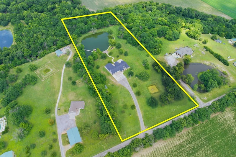 12212 Seneca St, Sedgwick, KS 67135