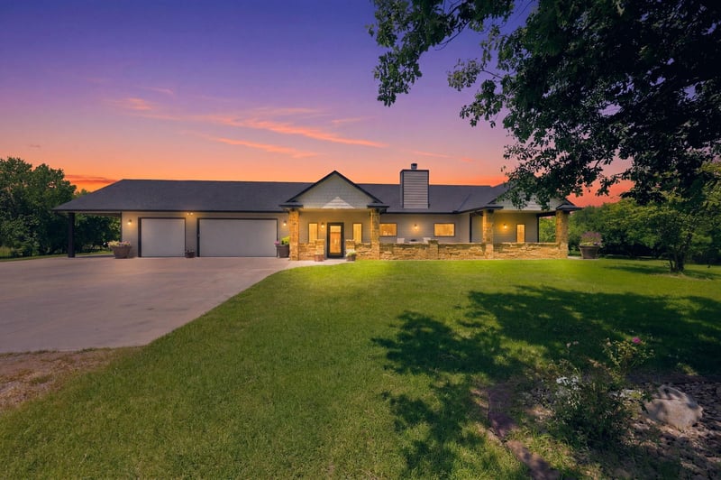 12212 Seneca St, Sedgwick, KS 67135