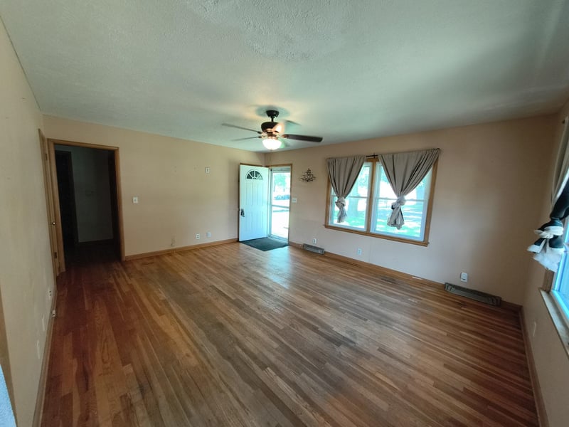 602 Stark , Bennington, KS 67422-9430