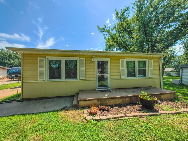 602 Stark , Bennington, KS 67422-9430