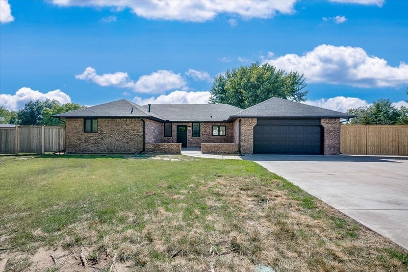 5549 Athenian , Wichita, KS 67204