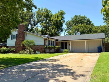 2611 Laura Ave, Wichita, KS 67216
