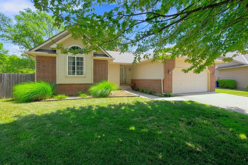 10418 Taft Ct, Wichita, KS 67209