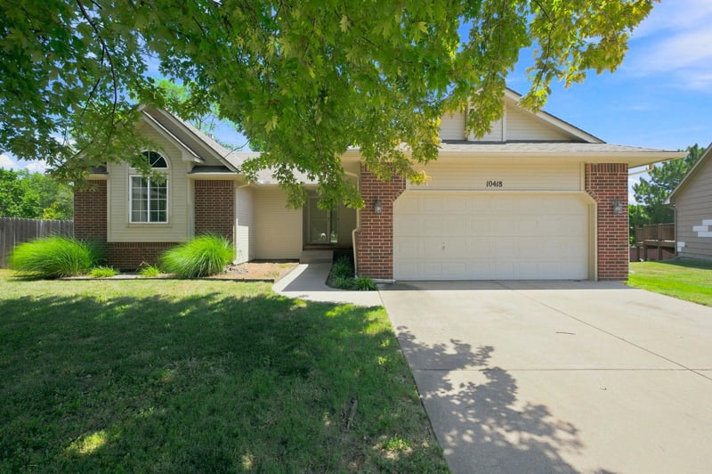 10418 Taft Ct, Wichita, KS 67209