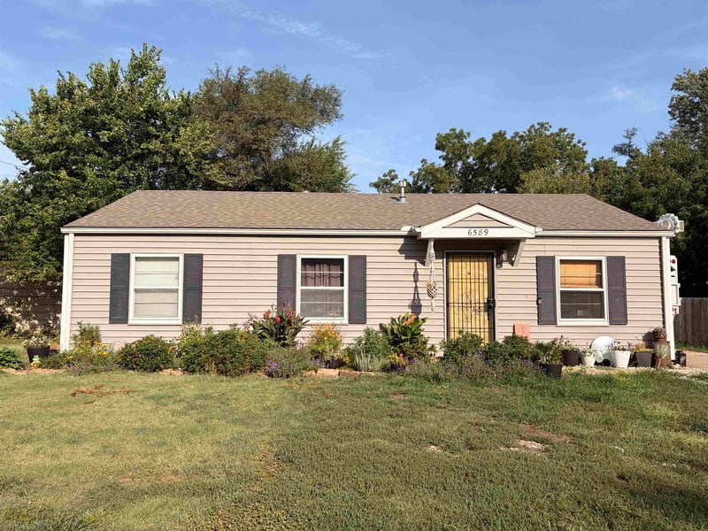 6589 Kingman , Park City, KS 67219