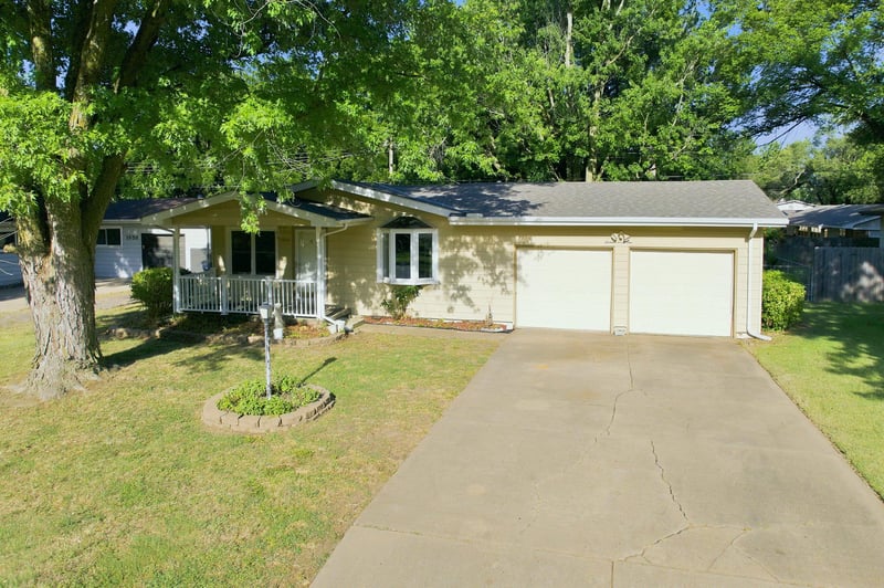 1661 Montana Ave, El Dorado, KS 67042