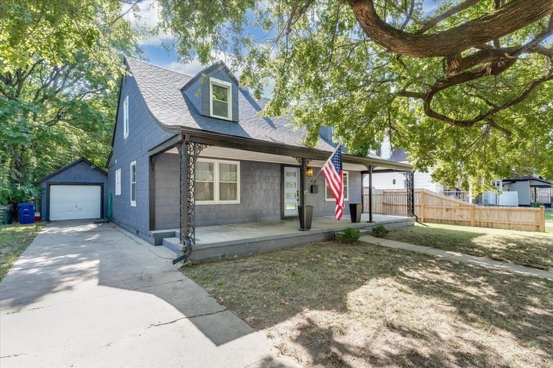 422 Dodge Ave, Wichita, KS 67203