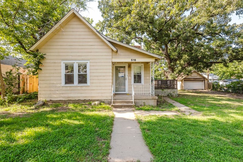516 Carr Ave, El Dorado, KS 67042