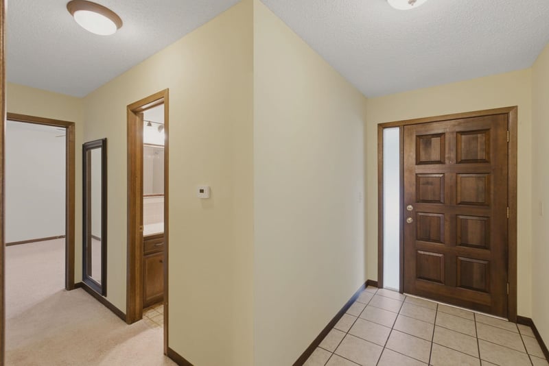 1702 Lark St, Wichita, KS 67212