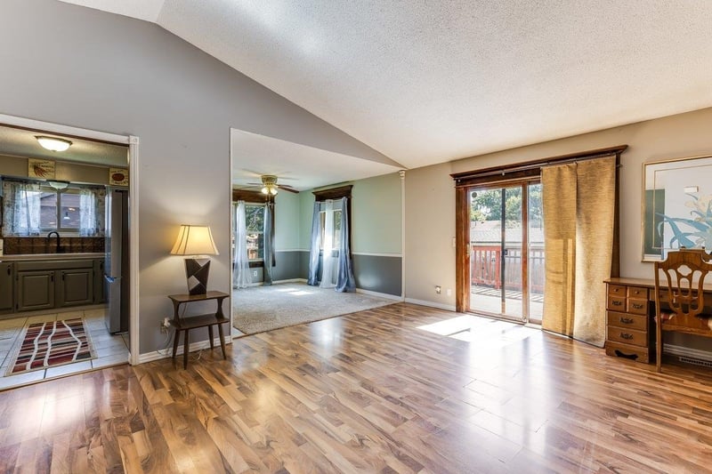1444 Parkridge , Wichita, KS 67212