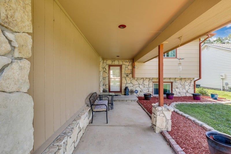 1444 Parkridge , Wichita, KS 67212