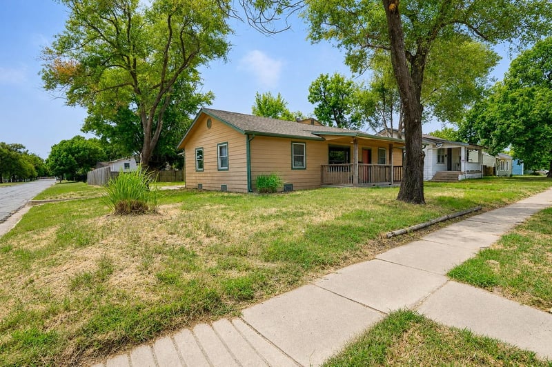 603 31st St S, Wichita, KS 67217