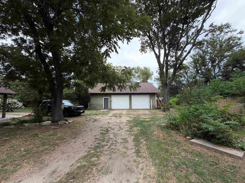 3127 Maple , Wichita, KS 67213