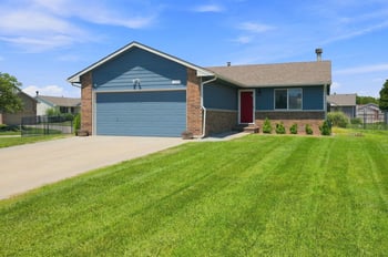 1922 N Nickelton Ct, Wichita, KS 67235