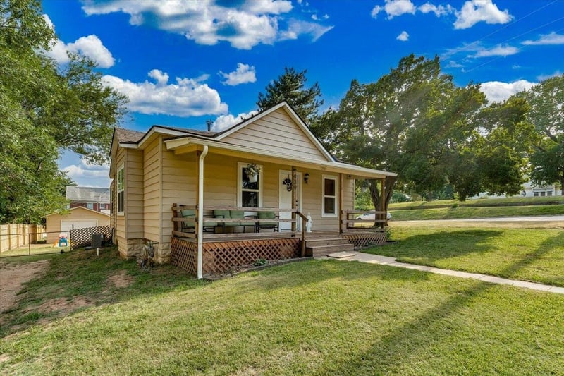 439 C Ave, Kingman, KS 67068