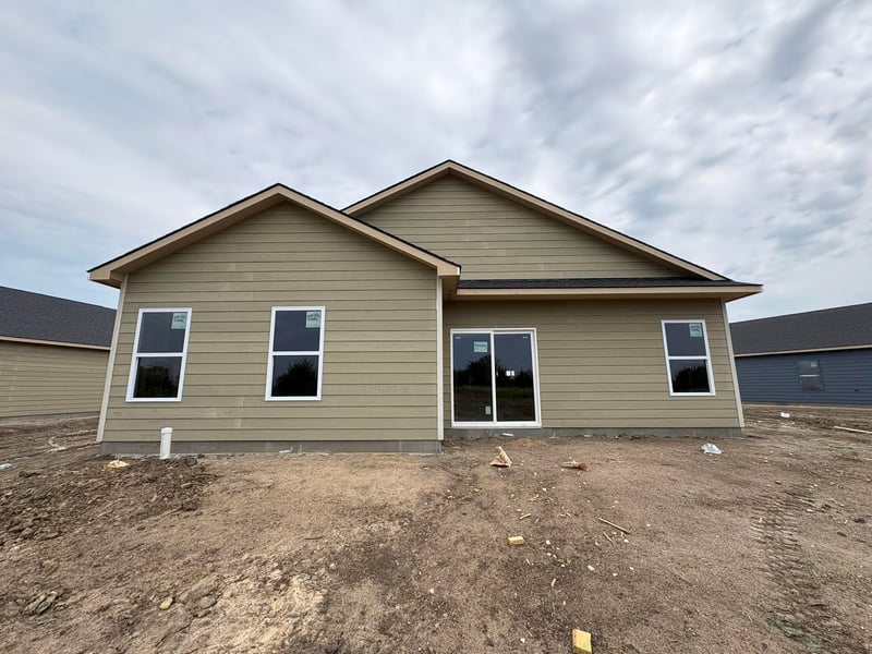 5705 Plumthicket St, Bel Aire, KS 67226